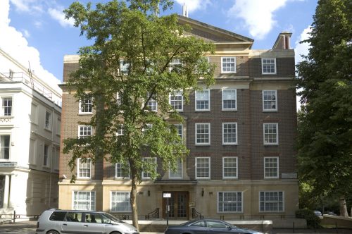 23 Ken Pk Gdns The Lodge 1 2006E