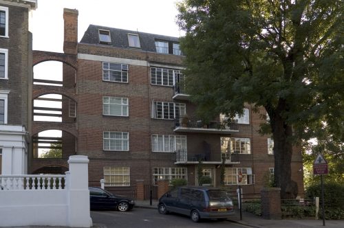 77 Ladbroke Grove 2006E
